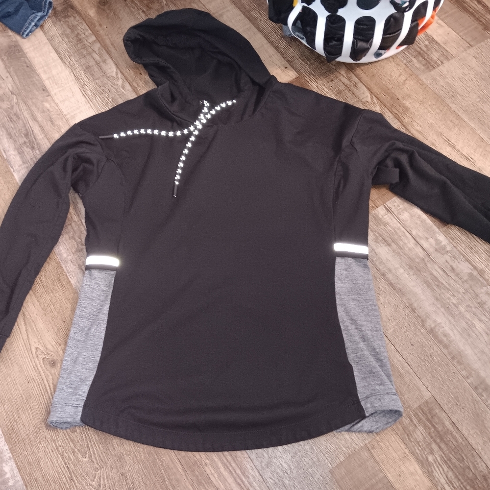 Athletic sweater